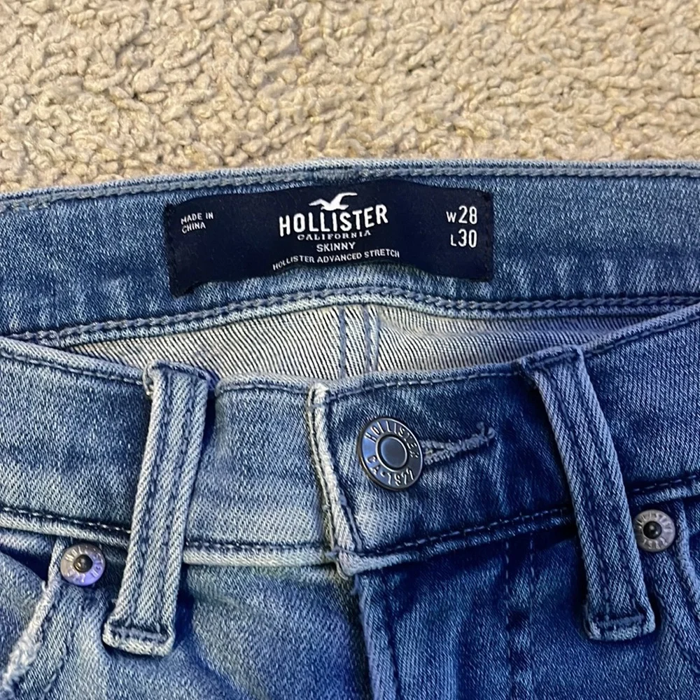 Men’s Skinny Hollister Jeans, Size 28x30